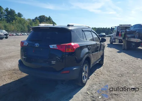 2015 Toyota Rav4 Xle from USA, damaged, VIN 2T3RFREV4FW400260